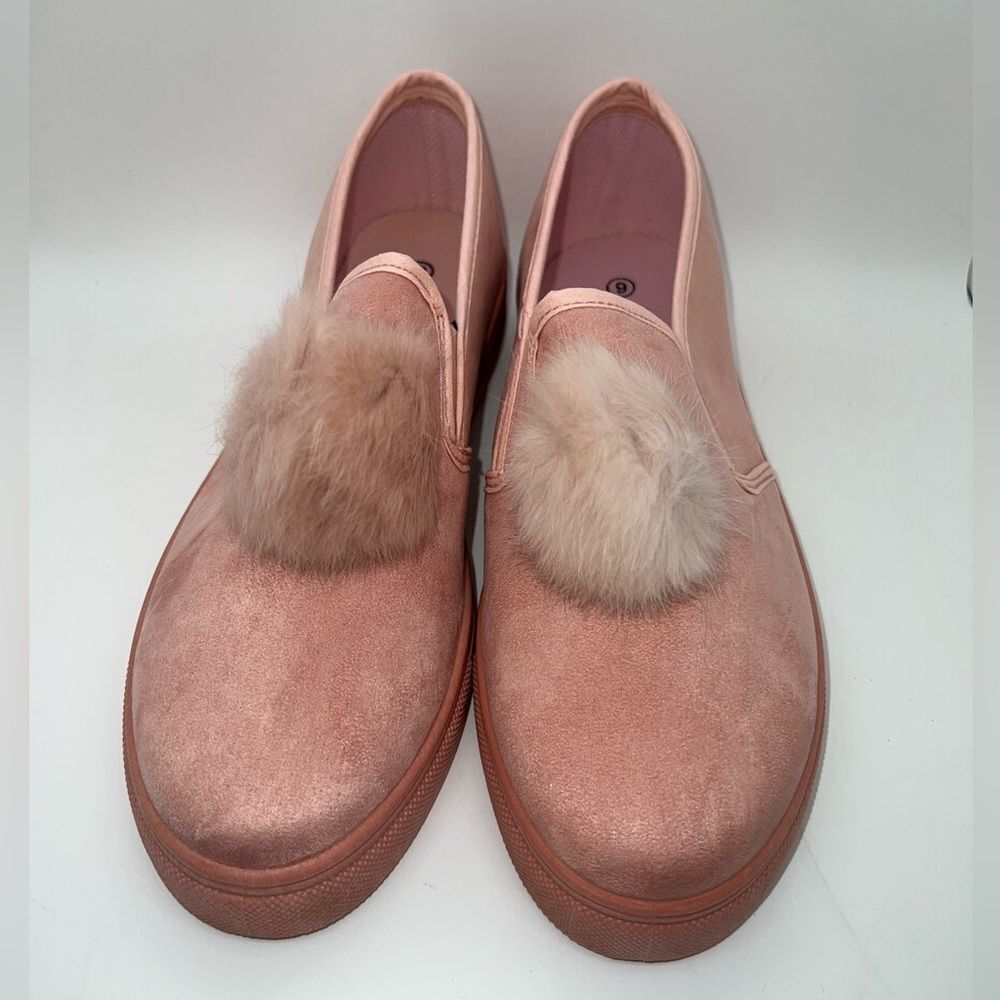 Ositos CAL-02K Blush Pink Slip On Pom Pom Sneakers Loafers Shoes Size 8 New - Picture 8 of 8
